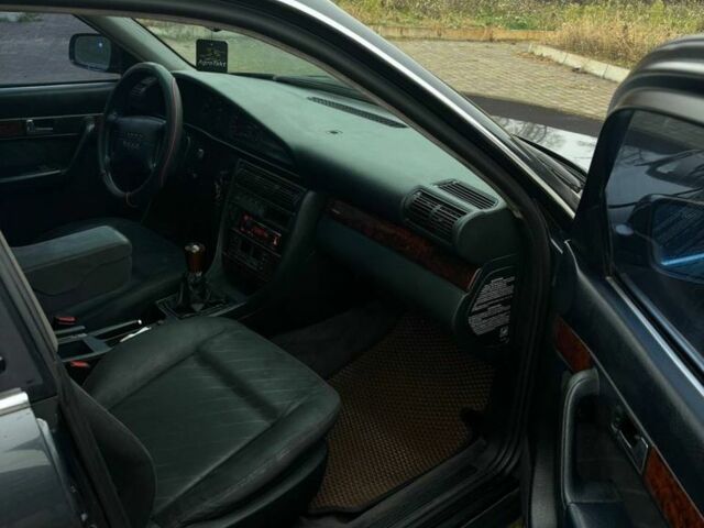 Чорний Ауді А6, об'ємом двигуна 2.6 л та пробігом 360 тис. км за 4000 $, фото 7 на Automoto.ua