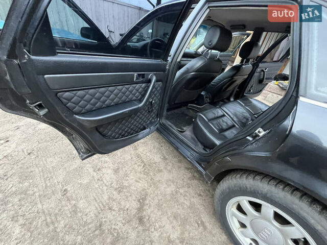 Черный Ауди А6, объемом двигателя 2.5 л и пробегом 530 тыс. км за 3650 $, фото 6 на Automoto.ua
