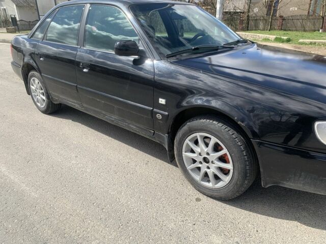 Черный Ауди А6, объемом двигателя 2.5 л и пробегом 420 тыс. км за 3300 $, фото 4 на Automoto.ua