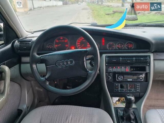 Ауди А6 1997 в Стрые на Automoto.ua Черный Ауди А6, объемом двигателя 2.46 л и пробегом 380 тыс. км за 2700 $, фото 26 на Automoto.ua