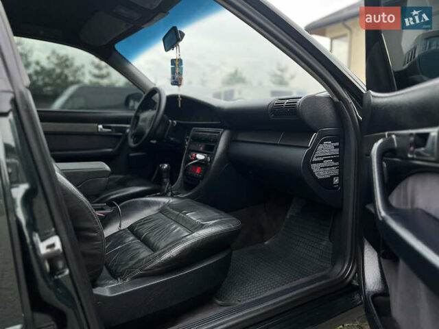 Черный Ауди А6, объемом двигателя 2.5 л и пробегом 340 тыс. км за 2850 $, фото 18 на Automoto.ua