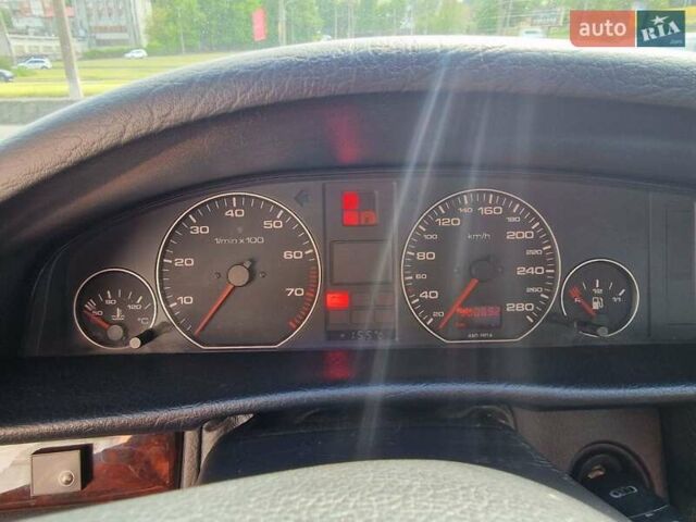 Черный Ауди А6, объемом двигателя 2.6 л и пробегом 580 тыс. км за 3500 $, фото 11 на Automoto.ua