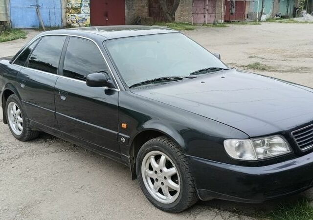 Черный Ауди А6, объемом двигателя 2.6 л и пробегом 270 тыс. км за 2500 $, фото 1 на Automoto.ua