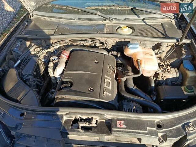 Черный Ауди А6, объемом двигателя 1.9 л и пробегом 400 тыс. км за 5000 $, фото 29 на Automoto.ua