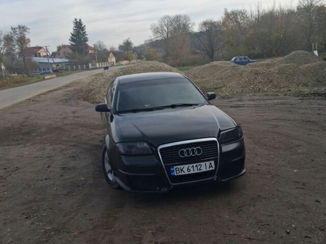 Чорний Ауді А6, об'ємом двигуна 1.8 л та пробігом 300 тис. км за 3300 $, фото 2 на Automoto.ua
