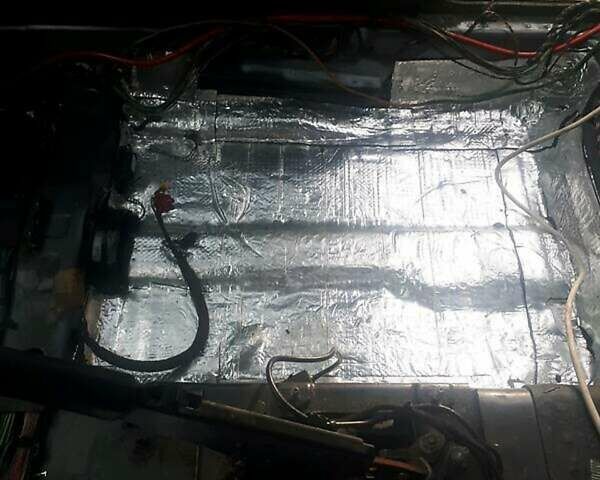 Черный Ауди А6, объемом двигателя 1.9 л и пробегом 400 тыс. км за 5000 $, фото 3 на Automoto.ua