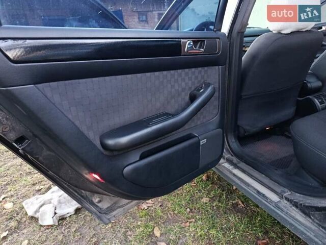 Черный Ауди А6, объемом двигателя 1.9 л и пробегом 400 тыс. км за 5000 $, фото 24 на Automoto.ua