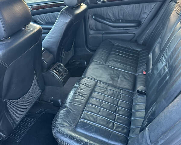 Черный Ауди А6, объемом двигателя 1.78 л и пробегом 327 тыс. км за 3800 $, фото 11 на Automoto.ua