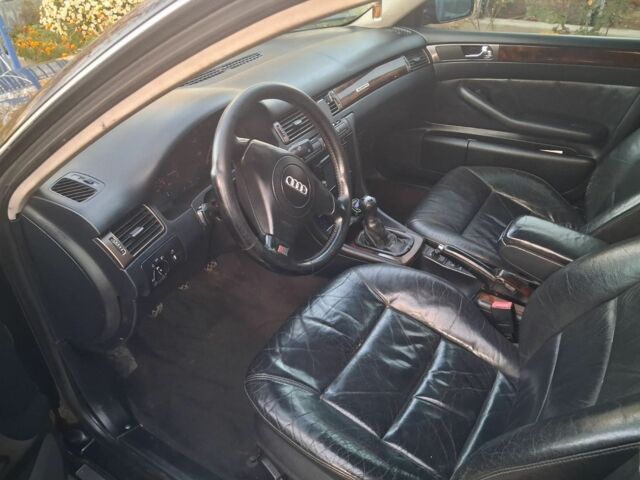 Чорний Ауді А6, об'ємом двигуна 1.8 л та пробігом 300 тис. км за 3300 $, фото 8 на Automoto.ua