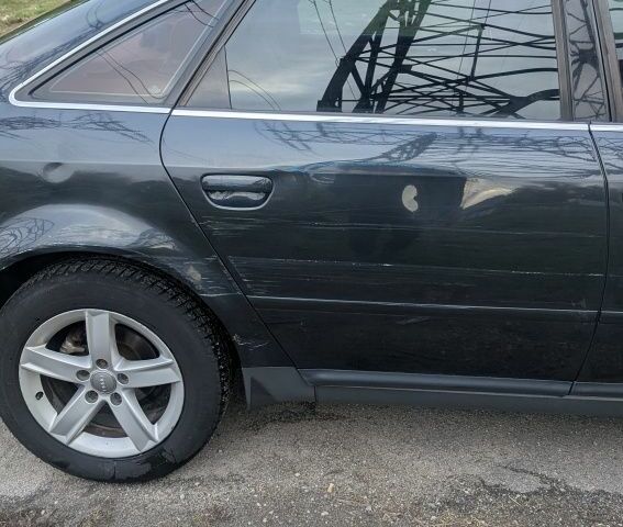 Ауді А6 1998 у Запоріжжя на Automoto.ua Чорний Ауді А6, об'ємом двигуна 2.5 л та пробігом 400 тис. км за 4500 $, фото 6 на Automoto.ua