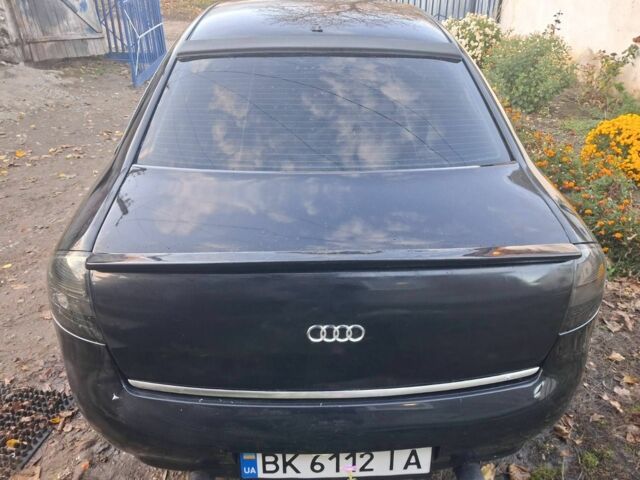 Чорний Ауді А6, об'ємом двигуна 1.8 л та пробігом 300 тис. км за 3300 $, фото 5 на Automoto.ua