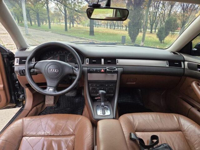Чорний Ауді А6, об'ємом двигуна 2.4 л та пробігом 276 тис. км за 3950 $, фото 6 на Automoto.ua