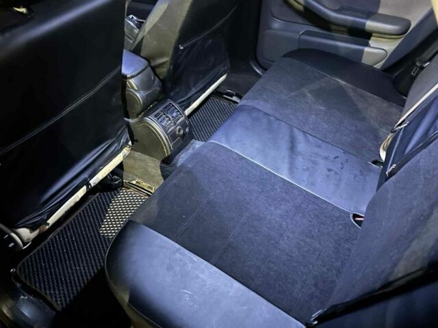 Черный Ауди А6, объемом двигателя 1.8 л и пробегом 270 тыс. км за 3500 $, фото 4 на Automoto.ua