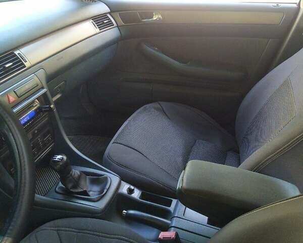 Черный Ауди А6, объемом двигателя 1.78 л и пробегом 253 тыс. км за 4500 $, фото 15 на Automoto.ua