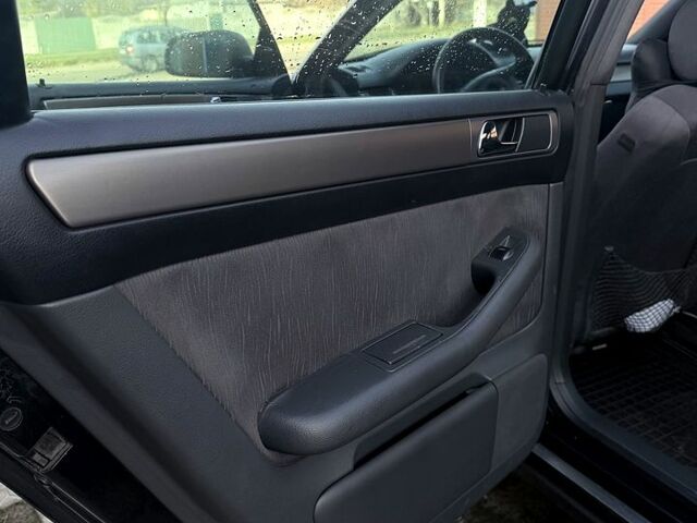 Черный Ауди А6, объемом двигателя 2.5 л и пробегом 0 тыс. км за 5500 $, фото 7 на Automoto.ua