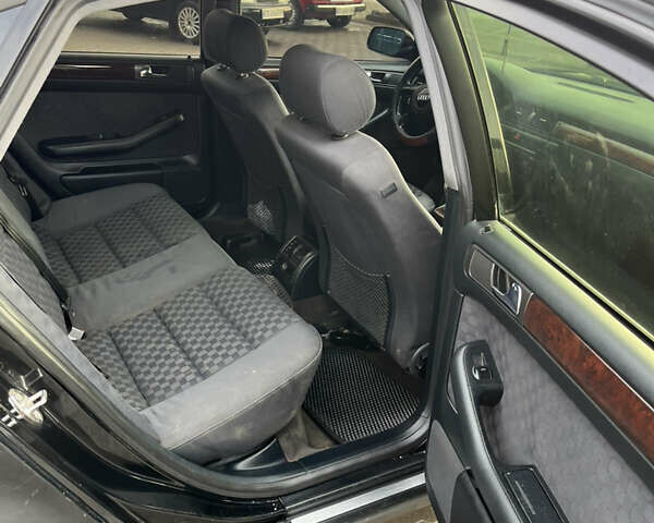 Чорний Ауді А6, об'ємом двигуна 1.8 л та пробігом 369 тис. км за 3900 $, фото 5 на Automoto.ua