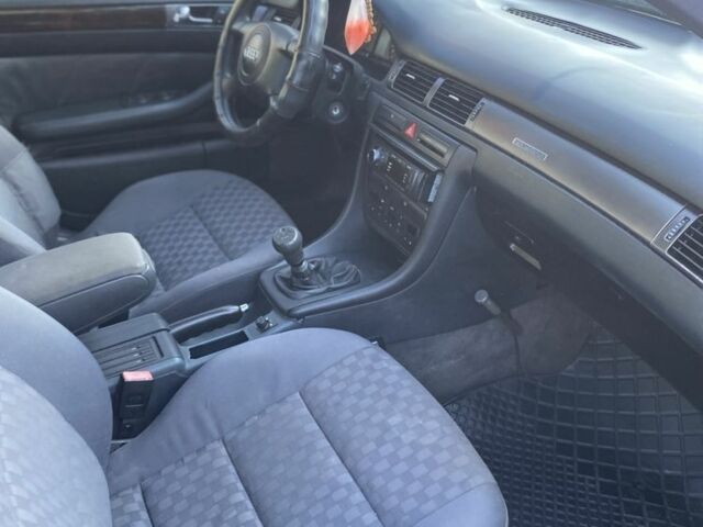 Черный Ауди А6, объемом двигателя 2.4 л и пробегом 262 тыс. км за 3000 $, фото 18 на Automoto.ua