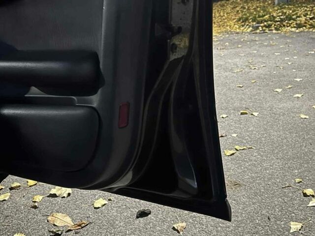 Черный Ауди А6, объемом двигателя 1.8 л и пробегом 270 тыс. км за 3500 $, фото 7 на Automoto.ua