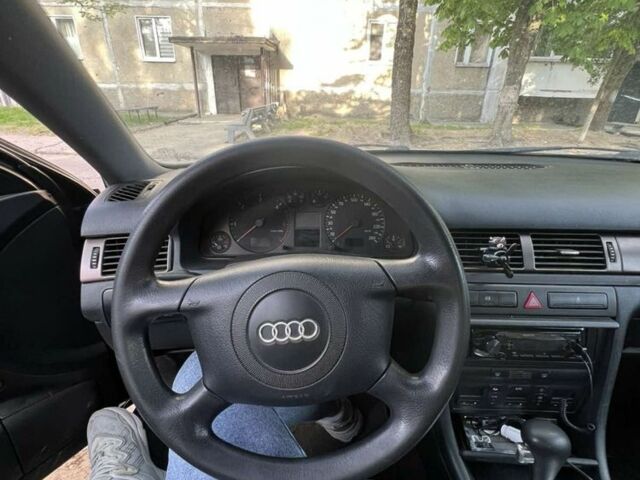 Черный Ауди А6, объемом двигателя 2.5 л и пробегом 455 тыс. км за 2200 $, фото 5 на Automoto.ua
