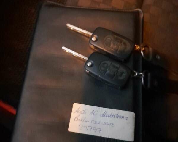 Черный Ауди А6, объемом двигателя 2.4 л и пробегом 250 тыс. км за 3800 $, фото 3 на Automoto.ua