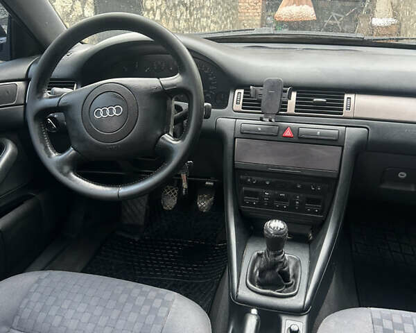 Чорний Ауді А6, об'ємом двигуна 1.8 л та пробігом 330 тис. км за 4450 $, фото 8 на Automoto.ua