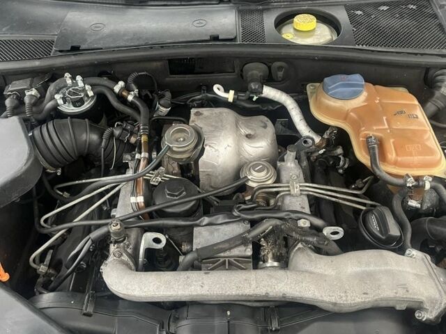 Черный Ауди А6, объемом двигателя 2.5 л и пробегом 390 тыс. км за 2000 $, фото 15 на Automoto.ua