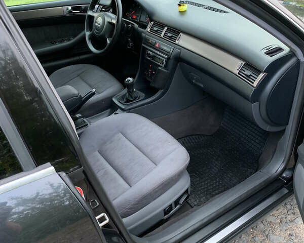 Черный Ауди А6, объемом двигателя 2.5 л и пробегом 326 тыс. км за 3700 $, фото 1 на Automoto.ua