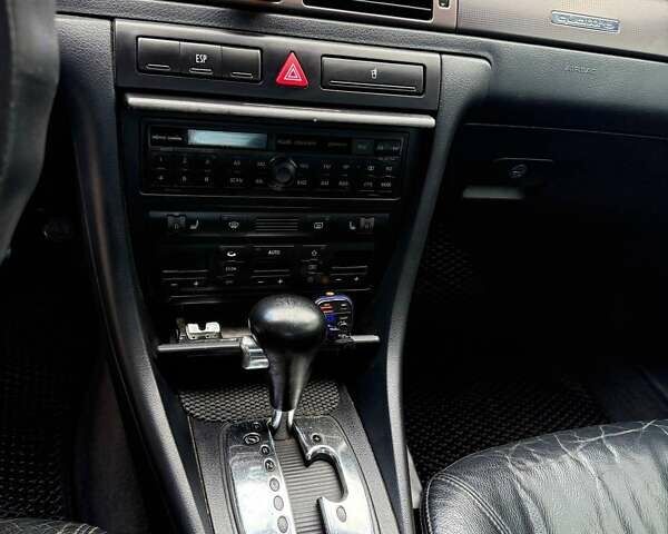 Чорний Ауді А6, об'ємом двигуна 2.39 л та пробігом 300 тис. км за 3600 $, фото 7 на Automoto.ua