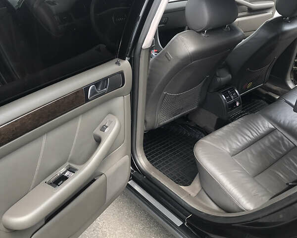 Черный Ауди А6, объемом двигателя 2.5 л и пробегом 295 тыс. км за 6500 $, фото 10 на Automoto.ua