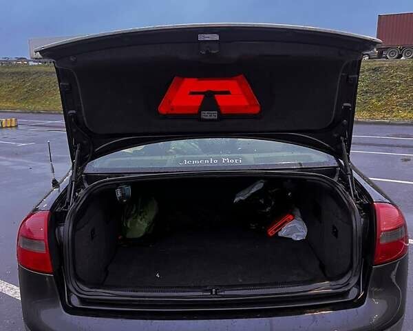 Черный Ауди А6, объемом двигателя 2.5 л и пробегом 366 тыс. км за 4600 $, фото 9 на Automoto.ua