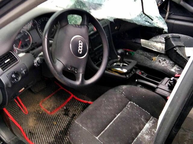 Чорний Ауді А6, об'ємом двигуна 24 л та пробігом 245 тис. км за 3000 $, фото 1 на Automoto.ua