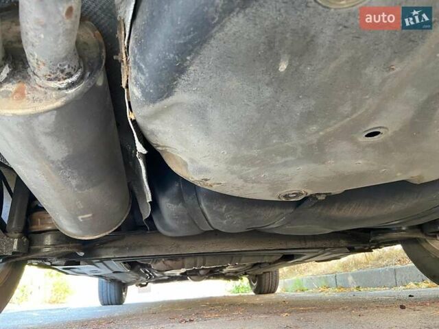 Черный Ауди А6, объемом двигателя 2.5 л и пробегом 306 тыс. км за 5500 $, фото 7 на Automoto.ua