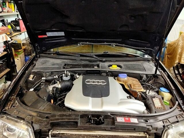 Черный Ауди А6, объемом двигателя 2.5 л и пробегом 310 тыс. км за 3800 $, фото 8 на Automoto.ua