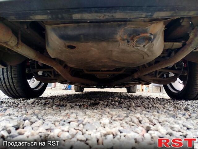 Черный Ауди А6, объемом двигателя 2.5 л и пробегом 310 тыс. км за 3800 $, фото 11 на Automoto.ua