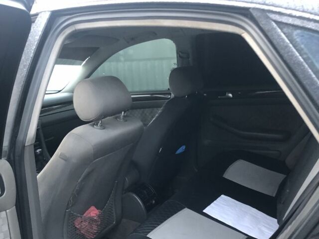 Черный Ауди А6, объемом двигателя 2.5 л и пробегом 301 тыс. км за 1700 $, фото 3 на Automoto.ua