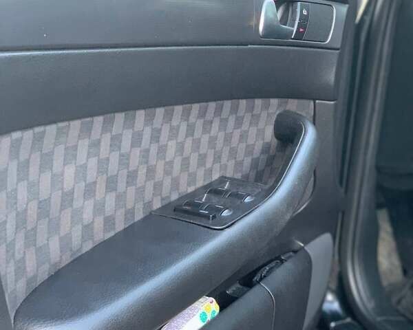 Черный Ауди А6, объемом двигателя 2.5 л и пробегом 396 тыс. км за 5150 $, фото 12 на Automoto.ua