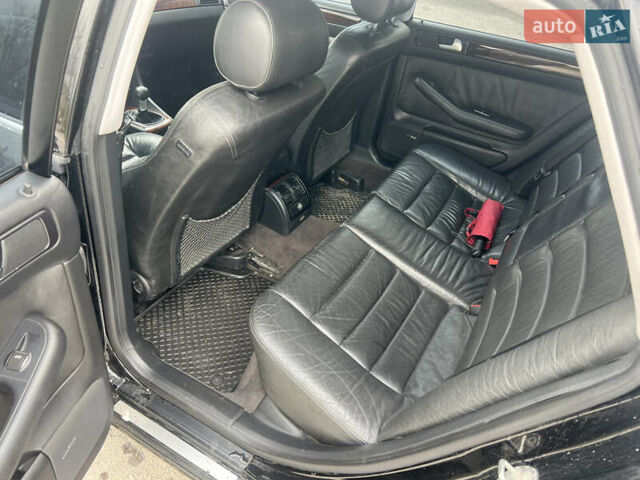 Черный Ауди А6, объемом двигателя 2.98 л и пробегом 311 тыс. км за 5500 $, фото 11 на Automoto.ua
