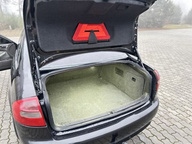 Черный Ауди А6, объемом двигателя 1.9 л и пробегом 420 тыс. км за 4950 $, фото 21 на Automoto.ua