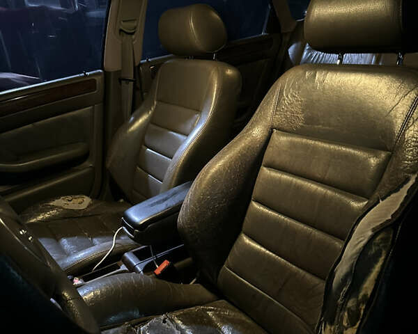 Черный Ауди А6, объемом двигателя 2.5 л и пробегом 395 тыс. км за 4000 $, фото 20 на Automoto.ua