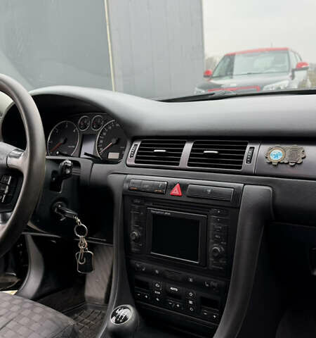 Черный Ауди А6, объемом двигателя 2.5 л и пробегом 344 тыс. км за 5300 $, фото 14 на Automoto.ua