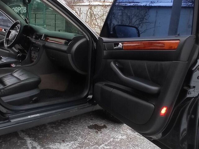 Черный Ауди А6, объемом двигателя 1.8 л и пробегом 380 тыс. км за 5500 $, фото 5 на Automoto.ua