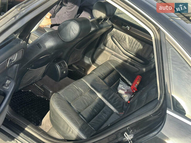 Черный Ауди А6, объемом двигателя 2.5 л и пробегом 480 тыс. км за 3400 $, фото 13 на Automoto.ua