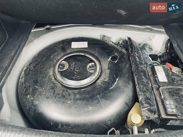 Чорний Ауді А6, об'ємом двигуна 2.39 л та пробігом 251 тис. км за 5800 $, фото 7 на Automoto.ua