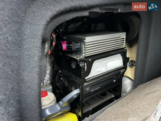 Черный Ауди А6, объемом двигателя 3.1 л и пробегом 420 тыс. км за 5899 $, фото 13 на Automoto.ua