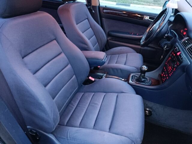 Черный Ауди А6, объемом двигателя 2.5 л и пробегом 250 тыс. км за 2850 $, фото 8 на Automoto.ua