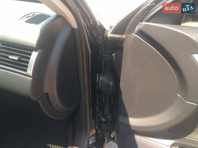 Черный Ауди А6, объемом двигателя 1.8 л и пробегом 279 тыс. км за 5500 $, фото 14 на Automoto.ua