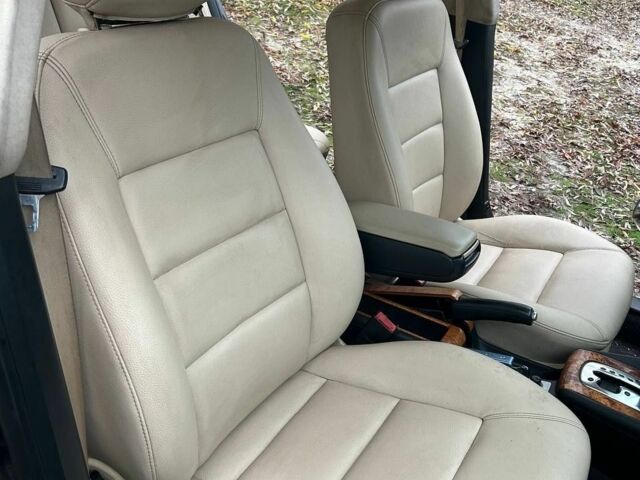 Черный Ауди А6, объемом двигателя 2.5 л и пробегом 278 тыс. км за 6000 $, фото 6 на Automoto.ua