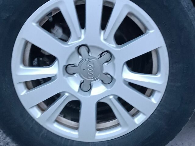 Черный Ауди А6, объемом двигателя 2.5 л и пробегом 250 тыс. км за 2850 $, фото 5 на Automoto.ua