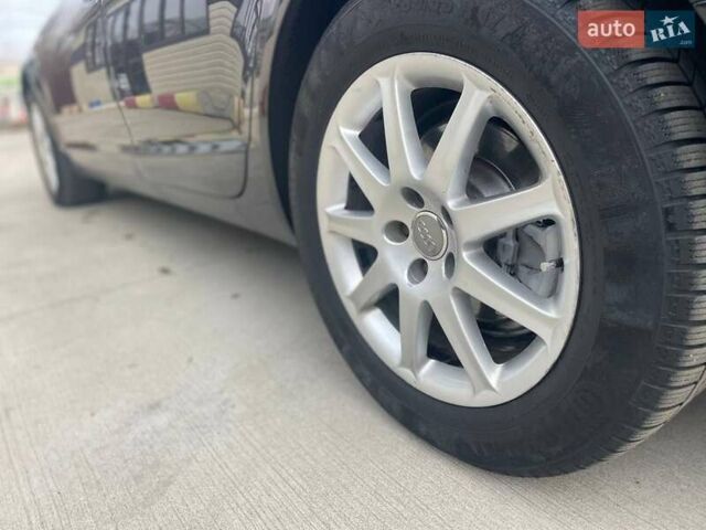 Чорний Ауді А6, об'ємом двигуна 3.2 л та пробігом 314 тис. км за 7300 $, фото 26 на Automoto.ua