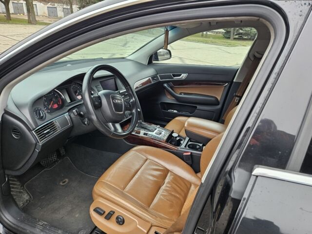 Черный Ауди А6, объемом двигателя 4.2 л и пробегом 250 тыс. км за 3513 $, фото 4 на Automoto.ua